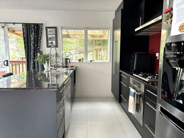 2/103 Glengarry Road Glen Eden_4