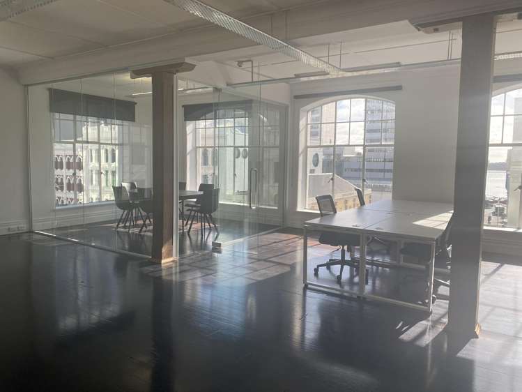 402/8 Commerce Street_0