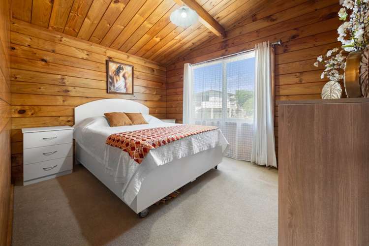 4 Spruce Place Totara Heights_17