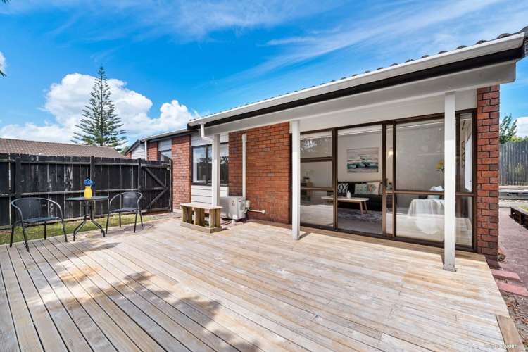 2/14 Roberts Road Te Atatu South_11