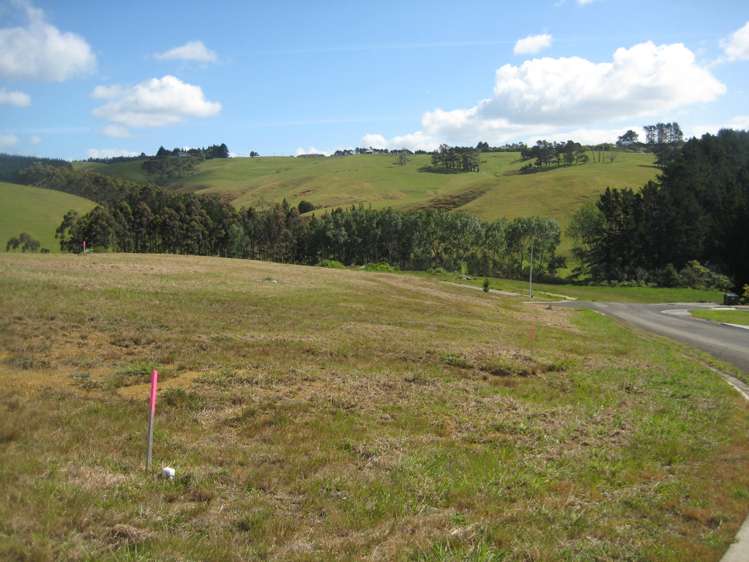 32 Pekama Drive Cable Bay_8