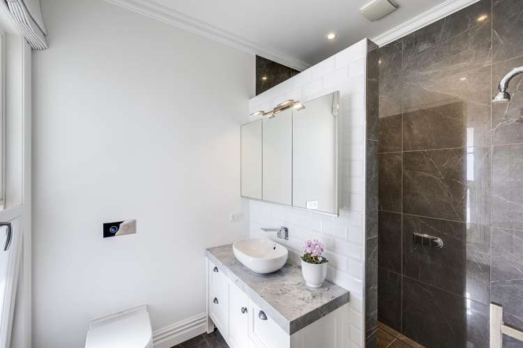 59 Busby Hill Havelock North_16