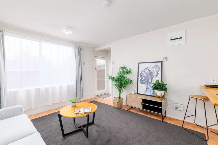 1-8/21 Olliviers Road_2