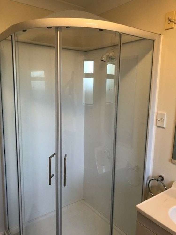 2/68A Guppy Road Greenmeadows_11