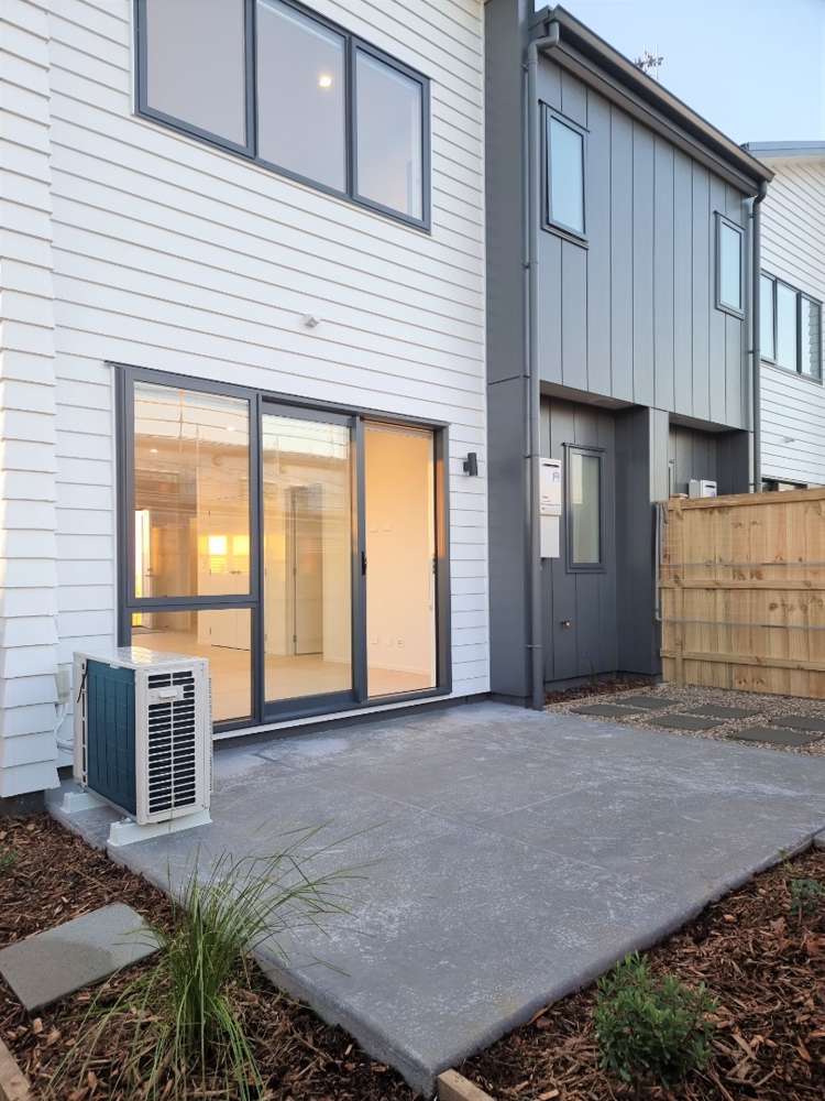 1d Falabella Lane Karaka_6