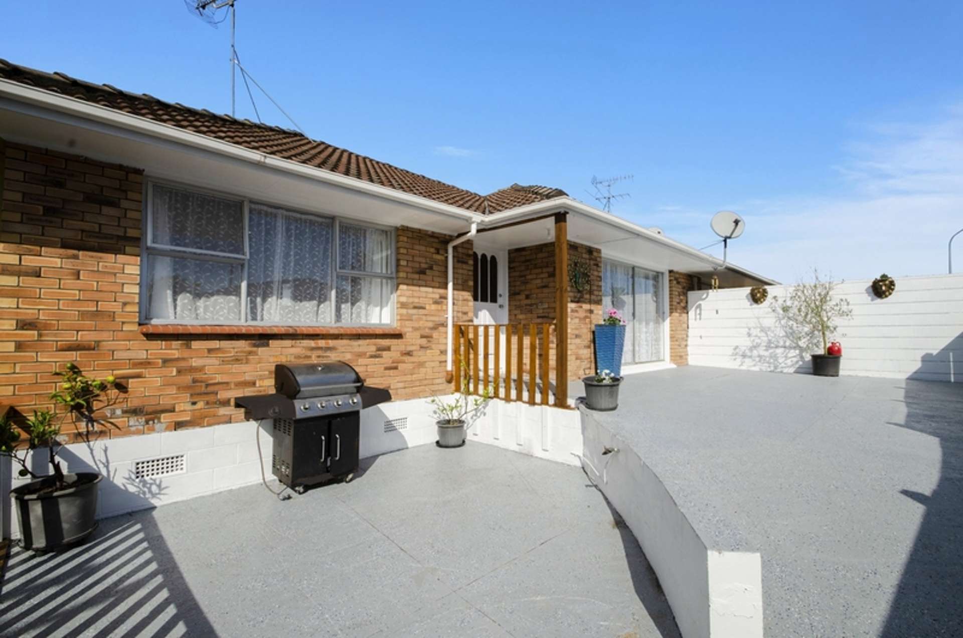 2/55 Glenmore Road Sunnyhills_0