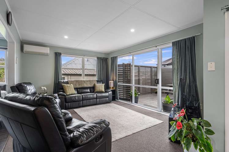 188A Kawai Street South_2