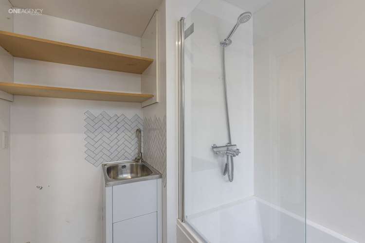 2/40a Bounty Street Bryndwr_14