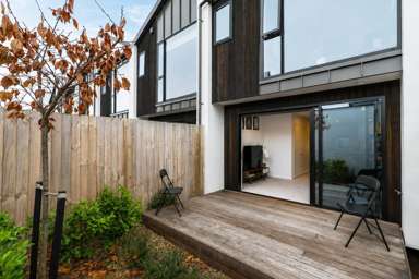 2/24 Devonport Lane_1