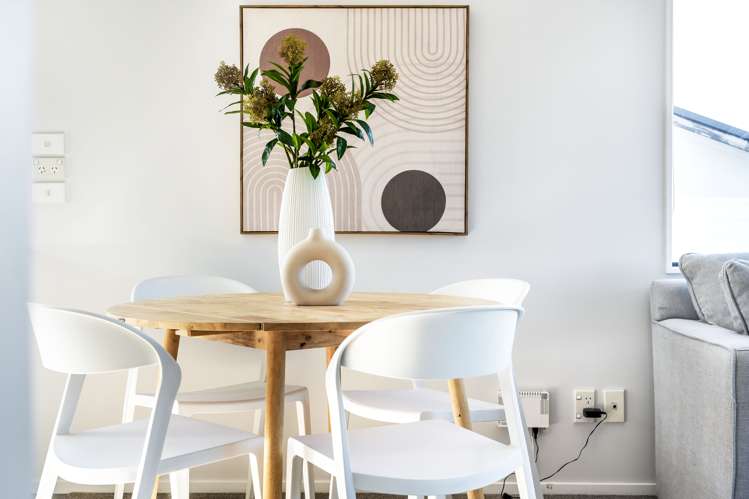 29b Holiday Road Stanmore Bay_9