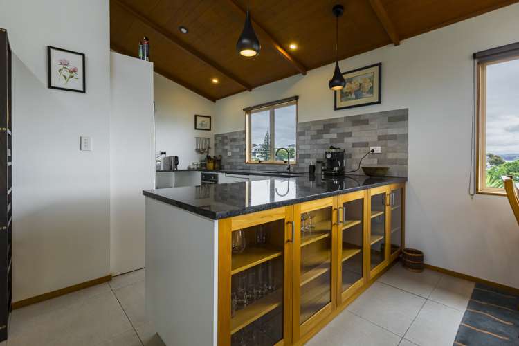 12 Cobden Crescent Bluff Hill_5