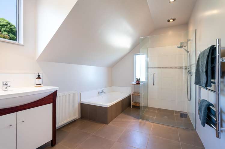 36 Bayne Terrace Macandrew Bay_15