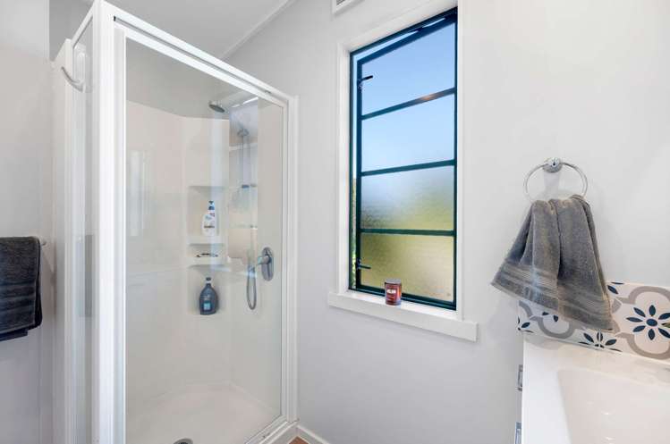 3B Laing Cove Havelock North_20