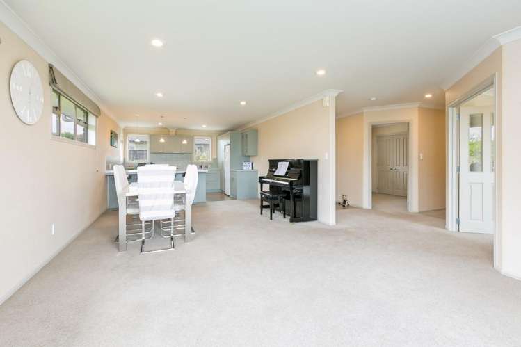 41 Brackenburn Drive Ohauiti_2