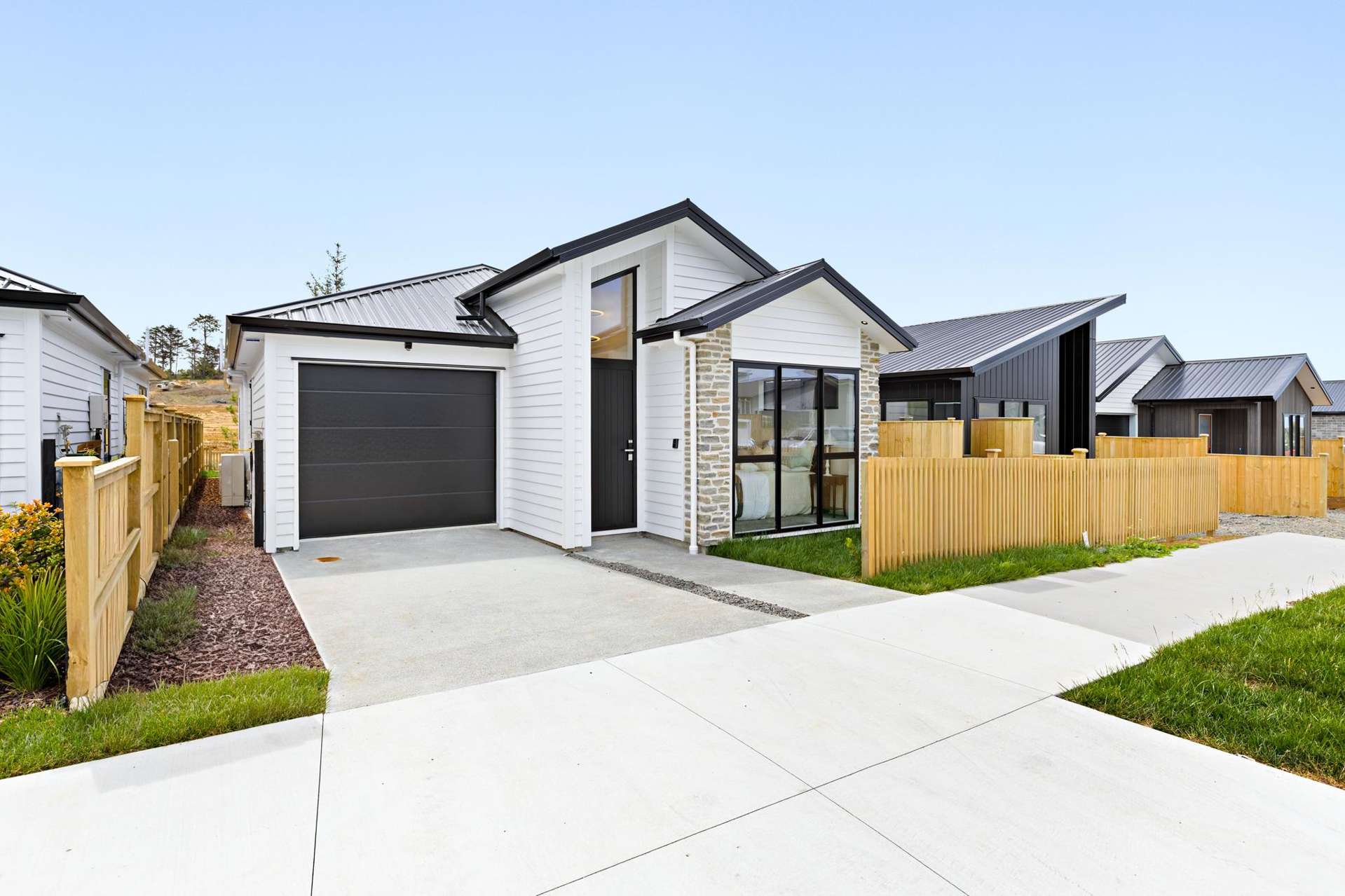 386 Te Taruna Drive Milldale_0