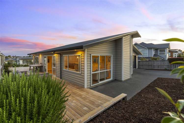 3 Eastreef Court Long Bay_19