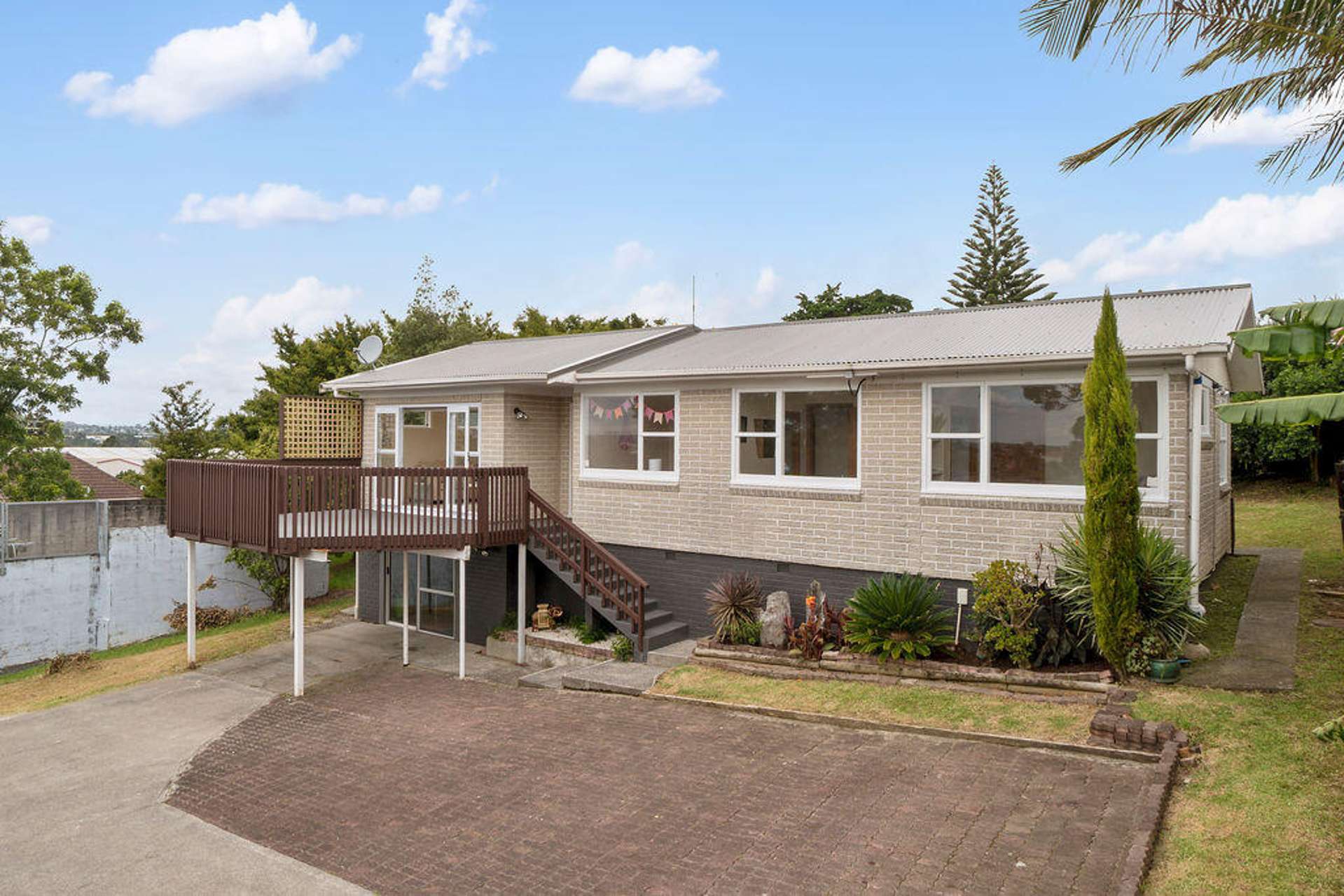 133 Mcleod Road Te Atatu South_0