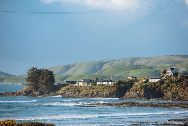 9 Esplanade Kaka Point_20