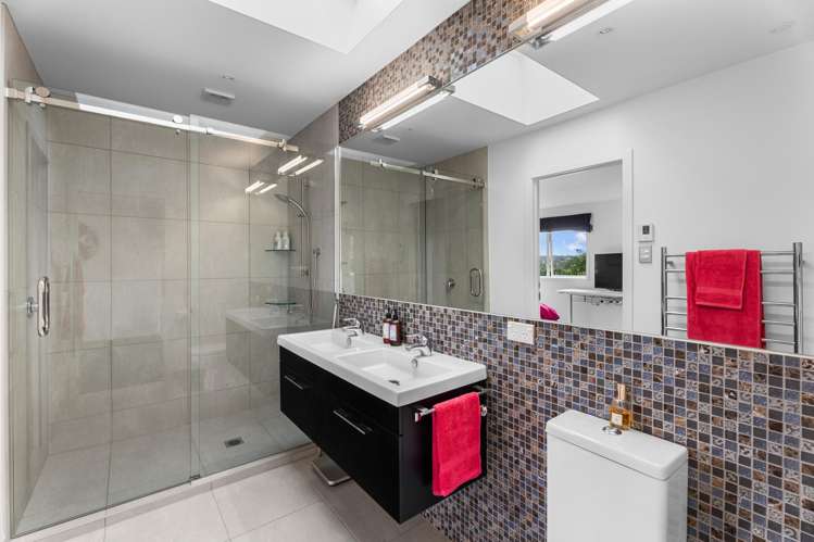 7 Barton Street East Blockhouse Bay_18