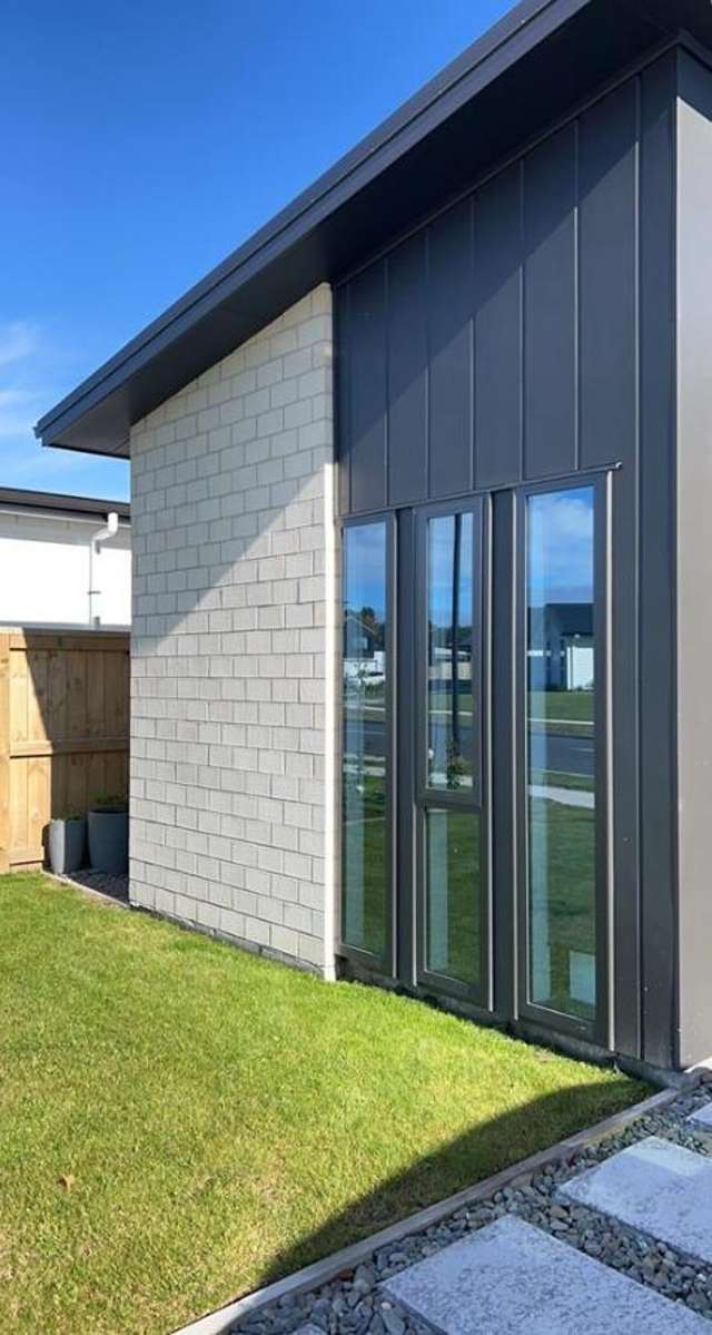 100 Harakeke Drive 11213_1