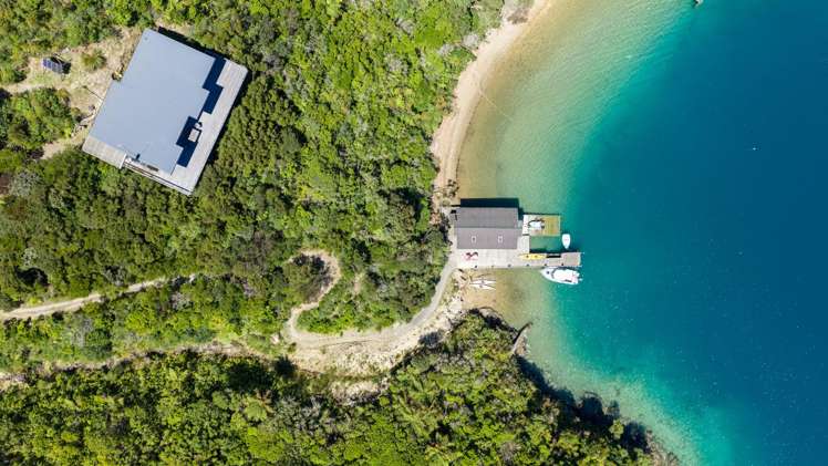 - Bay of Many Coves Queen Charlotte Sound_21