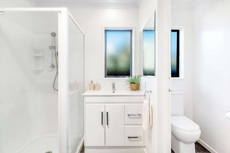 52a Vivian Street Burwood_16