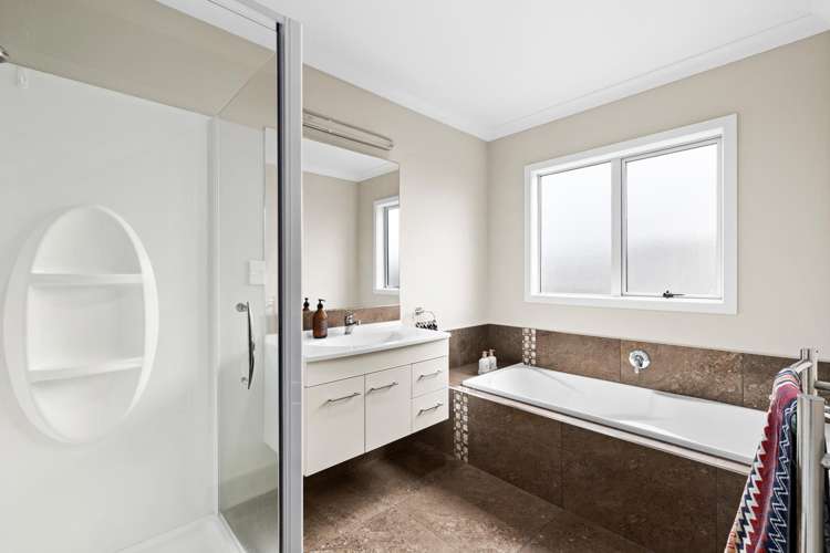 6 Taieri Place Poraiti_15