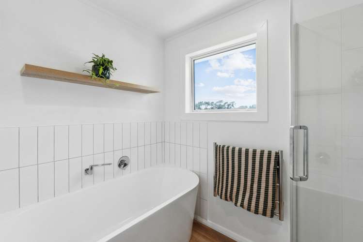 5 Kokako Road Otaihanga_16