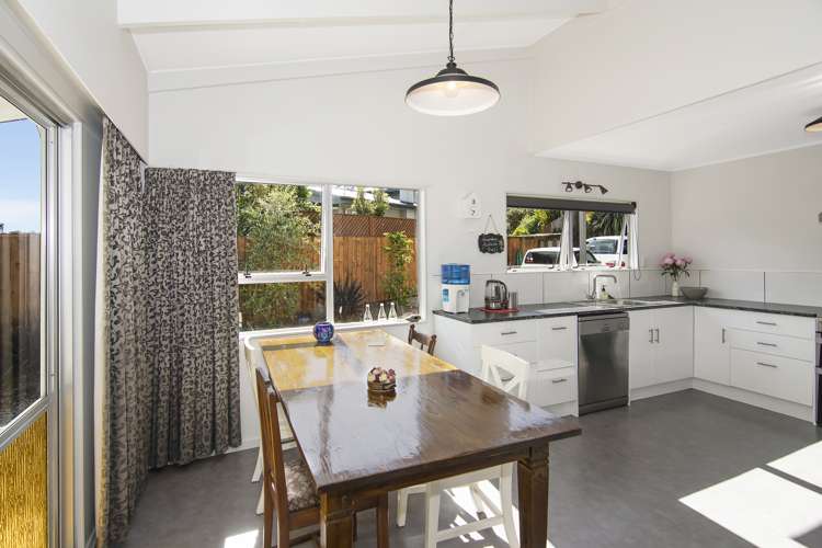 55 Eighty Eight Valley Road Wakefield_8