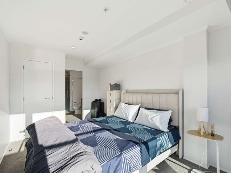1E/30 Westward Ho Glen Eden_7