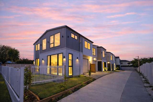 Brand New Freehold Homes: Ready To Move In