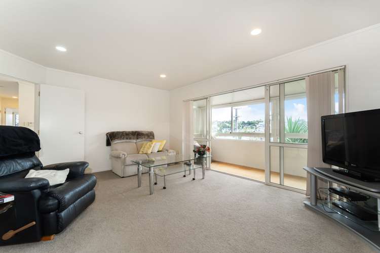 2/24 Philson Terrace Browns Bay_11