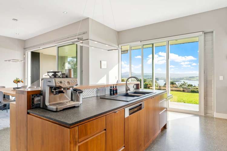 36 Kanuka Road Sandspit_10