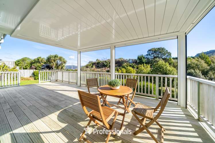 14 Ronald Scott Grove Riverstone Terraces_8