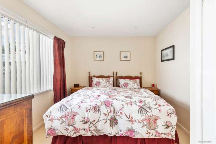 1/10 Hythe Terrace Mairangi Bay_11