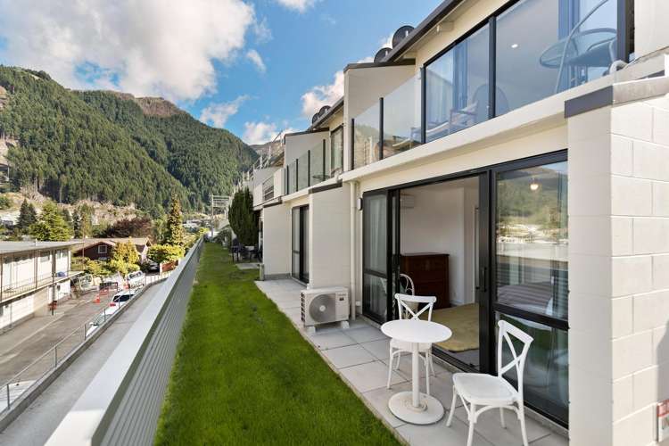 75g Ballarat Street Queenstown_14