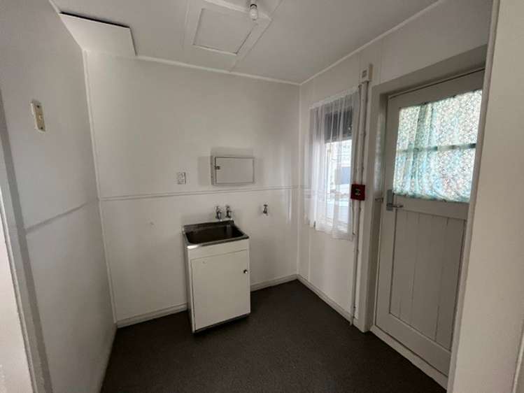 B/3 David Street Palmerston North Central_8