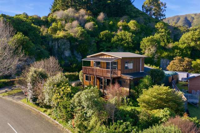 Pohara Perfection with Ocean Views