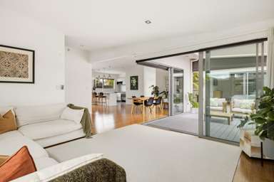 118 Oriental Parade_2