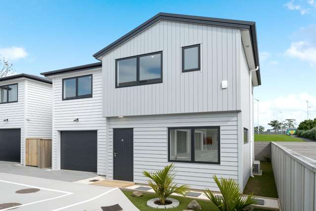 Modern 4 Bedroom Home with Stunning Park Views