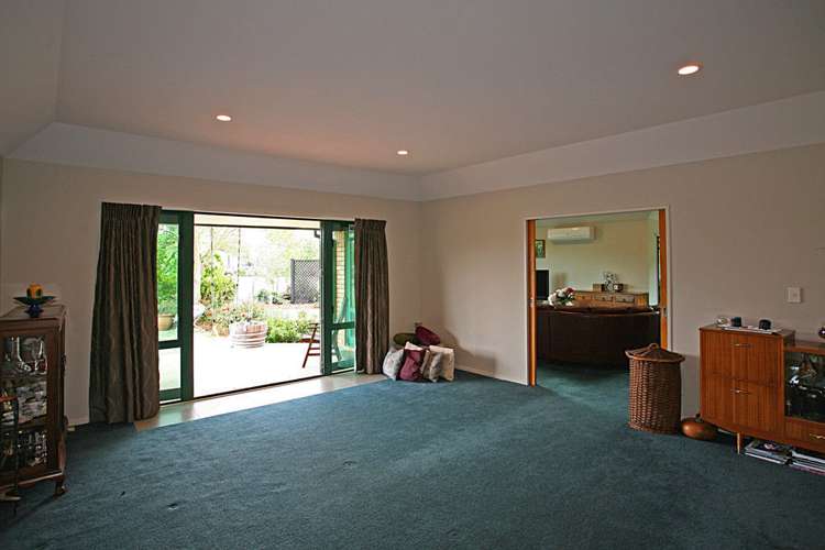 2/135 Johnson Road West Melton_25