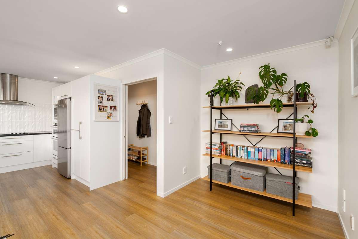 2/14 Bentley Street_3