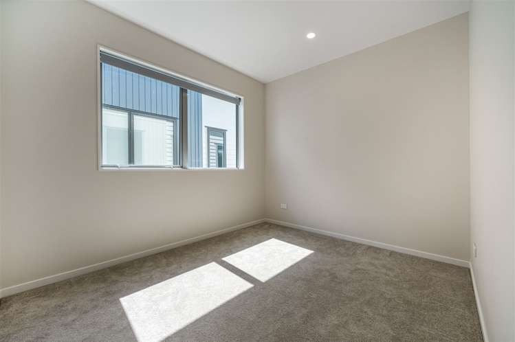 71c Glenmore Road Sunnyhills_14