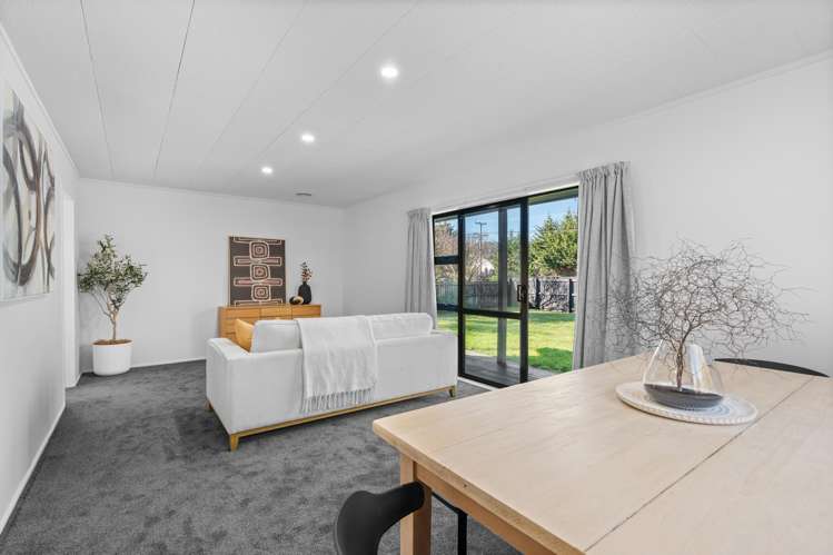 424 High Street South Carterton_4