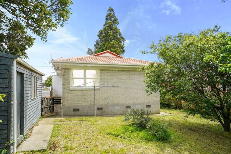 2/219 Swanson Road Henderson_5