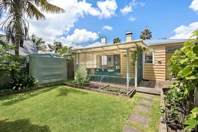 11 Anne Street Devonport_12