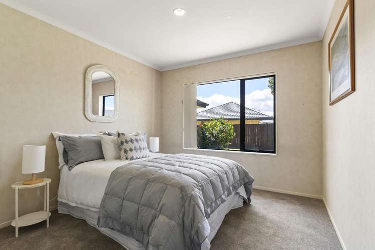 4 Greta Banks Place Wattle Downs_15