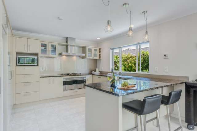 74 Pine Harbour Parade Beachlands_2