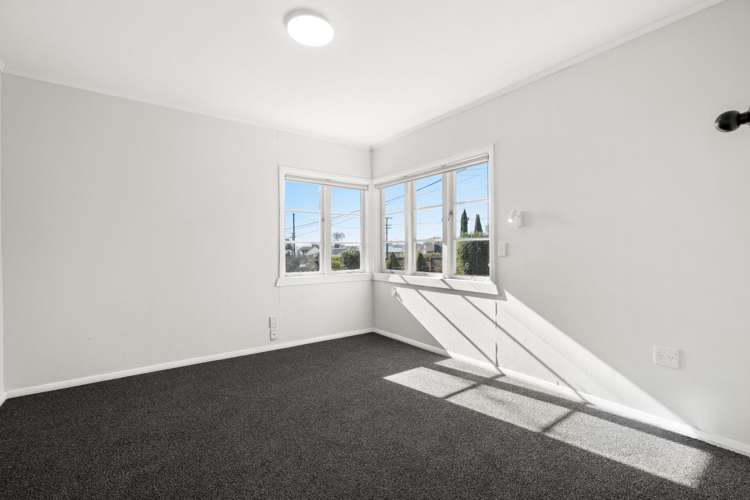 276 Pakura Street 11385_10