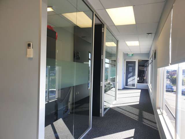 2/1 Edmonton Road Hornby_3